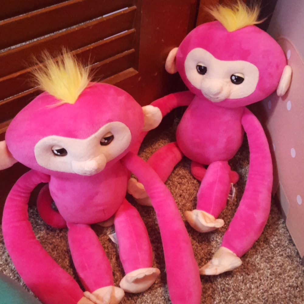 Fingerling monkeys lot-sold